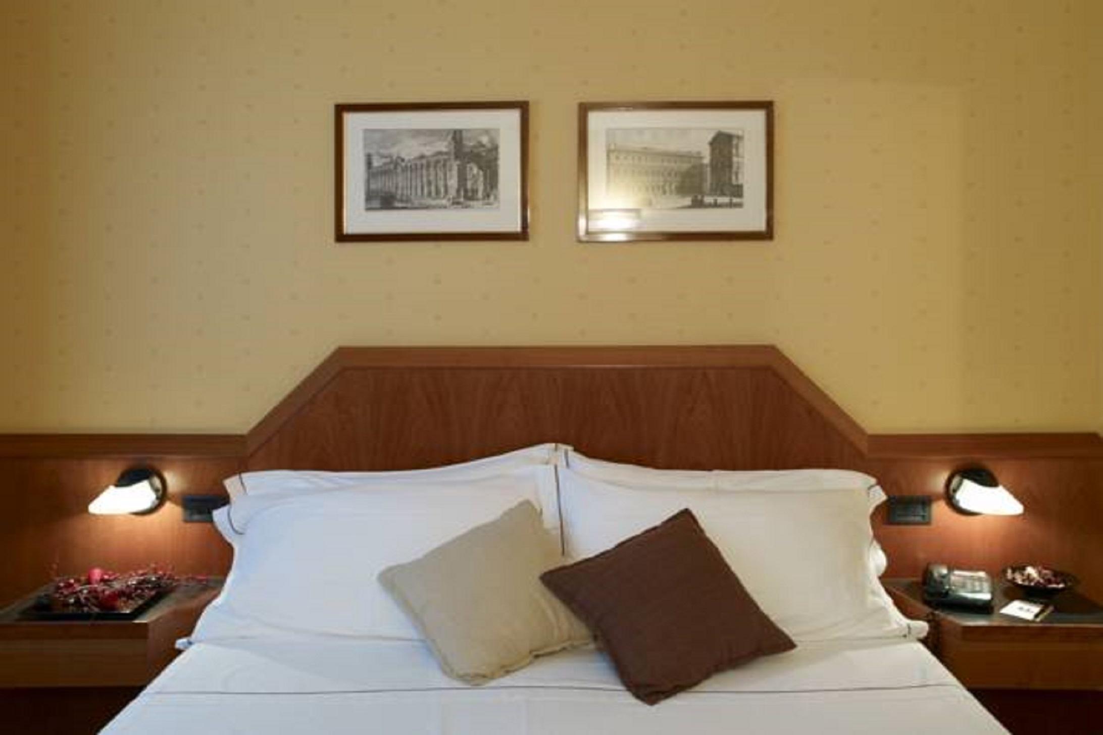 פסקיארה בורומאו Hotel Montini Linate Airport מראה חיצוני תמונה