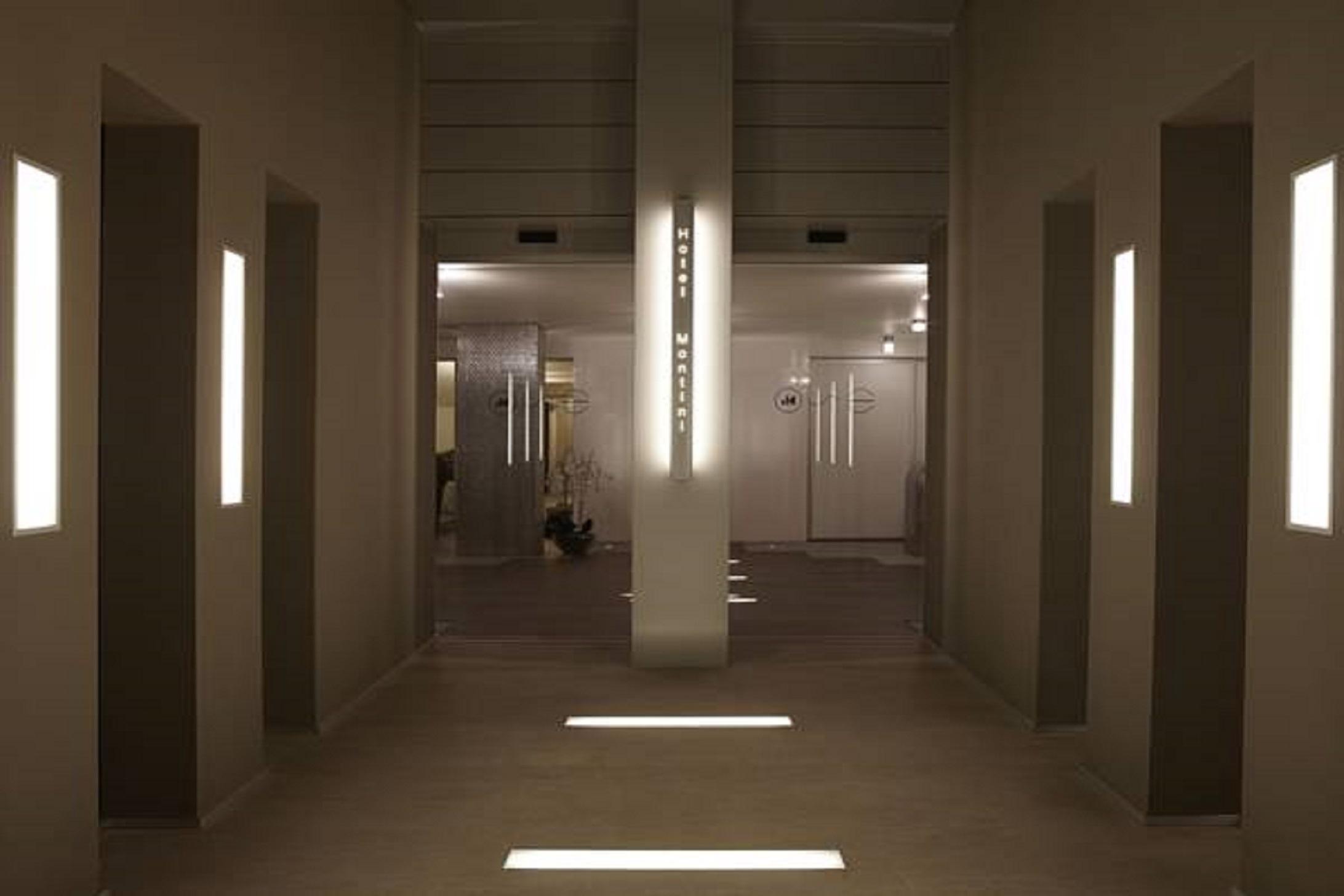 פסקיארה בורומאו Hotel Montini Linate Airport מראה חיצוני תמונה