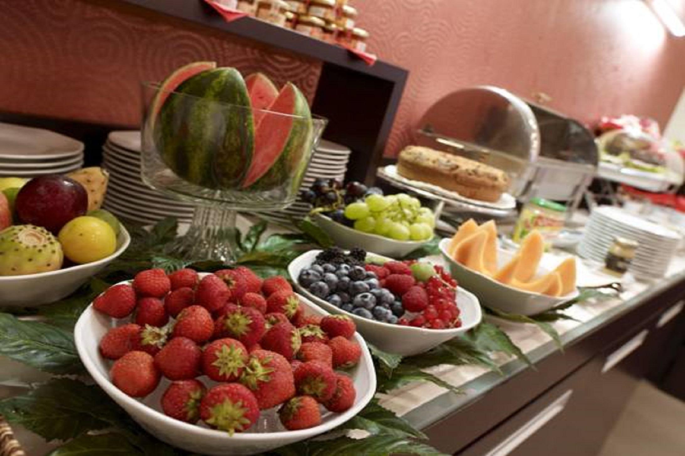 פסקיארה בורומאו Hotel Montini Linate Airport מראה חיצוני תמונה