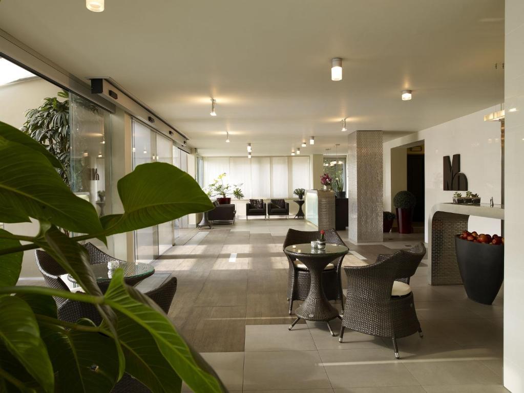 פסקיארה בורומאו Hotel Montini Linate Airport מראה חיצוני תמונה